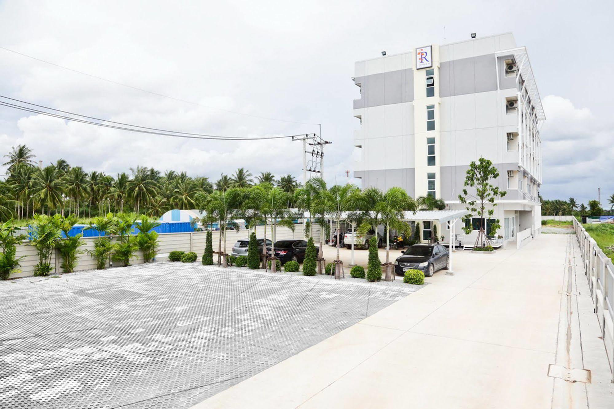 Rangh Place Ban Map Samet Daeng Экстерьер фото